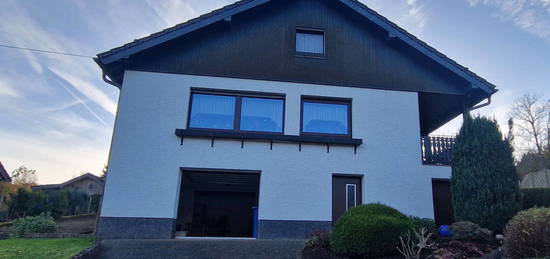 Einfamilienhaus in ruhiger Lage in der Gemeinde Hellenthal nahe beim Nationalpark Eifel