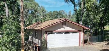 5532 Pine Ave, Clearlake, CA 95422