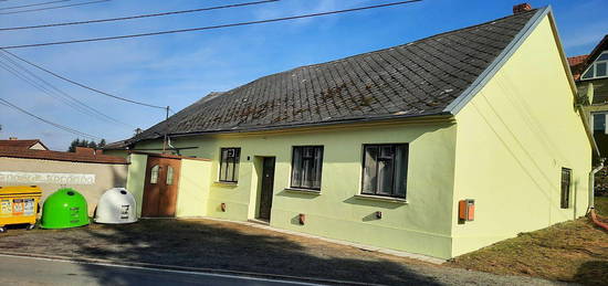 Prodej  rodinného domu 336 m², pozemek 495 m²