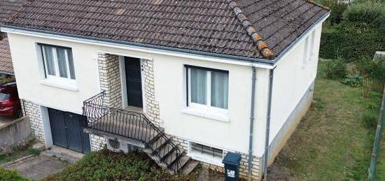 Maison de ville  à vendre, 4 pièces, 2 chambres, 82 m²