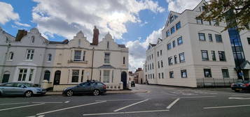 7 bedroom terraced house