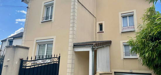 Maison  à vendre, 7 pièces, 5 chambres, 144 m²