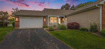 5075 Strawberry Pines Ave NW, Comstock Park, MI 49321