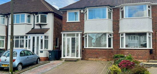 3 bedroom semi-detached house for sale