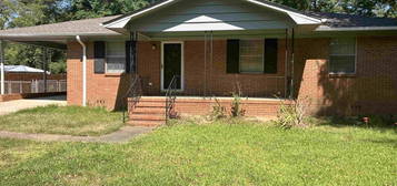 203 Opal Ave, Hueytown, AL 35023