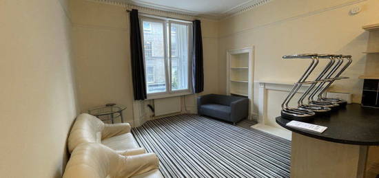 4 bed flat to rent