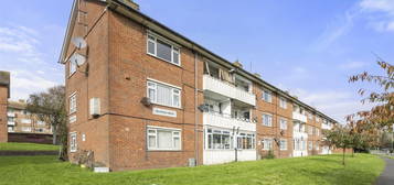 Property to rent in Selsfield Drive, Brighton BN2