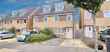 3 bed semi-detached house for sale