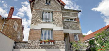 Maison 8 pièces 170 m²