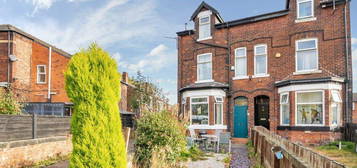 5 bedroom semi-detached house for sale