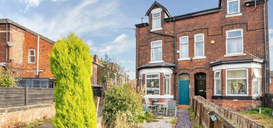 5 bedroom semi-detached house for sale