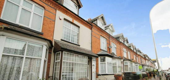 4 bedroom terraced house