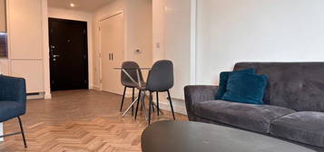 Flat to rent in Makers Yard, London E3