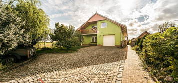 Rodinný dům, 232 m² + 937 m² pozemek, Družstevní, Troubsko