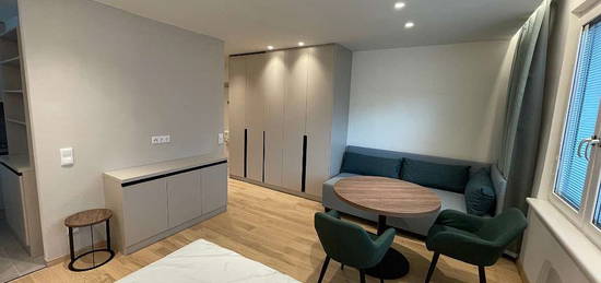 Top möbliertes Studio Apartment bei der Oper / Fully furnished studio apartment at Opera