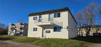 688 Appleby St #674, Bathurst, NB E2A 3L4