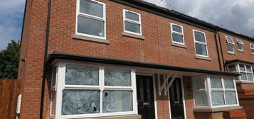 4 bedroom semi-detached house