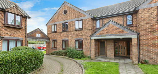 Flat for sale in Townshend Close, Sidcup DA14