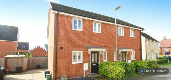 3 bedroom semi-detached house