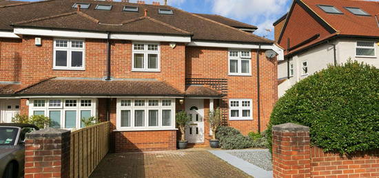 Property for sale in Elmfield Avenue, Teddington TW11