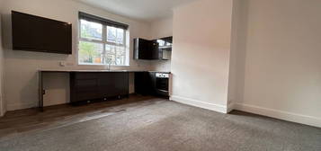 Semi-detached house to rent in New Park Street, Morley, Leeds LS27