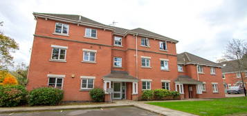 Flat to rent in Pembury Avenue, Longford, Coventry CV6