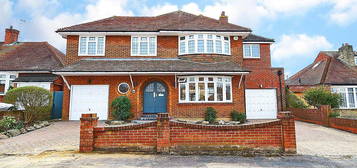 Detached house for sale in Fernside, Buckhurst Hill IG9