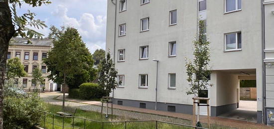 Renovierte 3-Zimmer-Wohnung mit 2 Balkonen in Hafennähe!