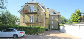 Flat to rent in Brockley Court, Winchmore Hill N21