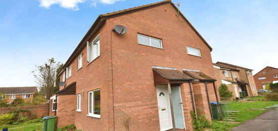 Property to rent in Bowmont Drive, Aylesbury HP21