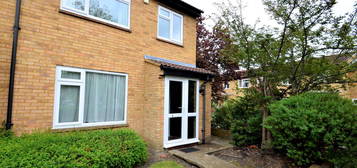 4 bed end terrace house to rent