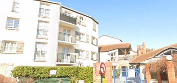 Location - Appartement 3 pièces -70 m 2 + balcon - 1300 CC