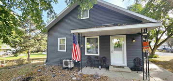 112 S  Main Ave, Sutton, NE 68979