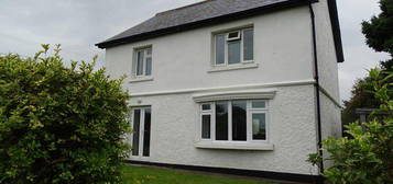 3 bedroom detached house