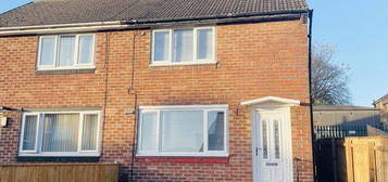 2 bedroom semi-detached house to rent