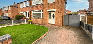 3 bed semi-detached house for sale