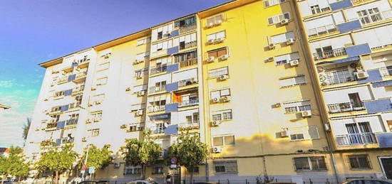 Piso en venta en  Emilia Barral