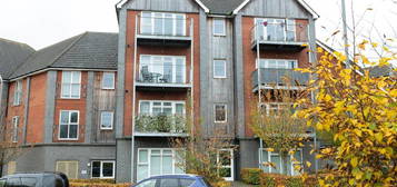 2 bedroom ground floor flat for sale