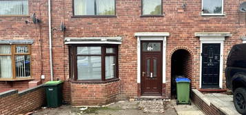 Terraced house to rent in Harvest Road, Bearwood, Smethwick B67