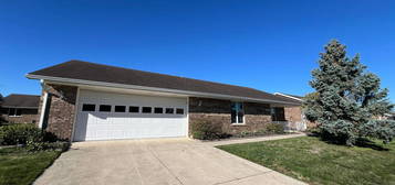 364 Harrington Dr, London, OH 43140