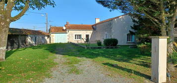 Maison charentaise à rénover