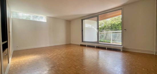 Appartement  à louer, 4 pièces, 3 chambres, 101 m²