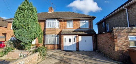 4 bedroom semi-detached house for sale