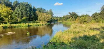 UROKLIWA działka z domkiem nad Liwcem z linią brzegową