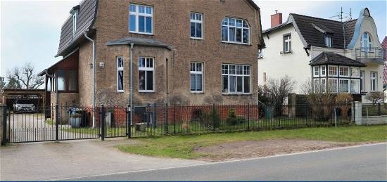 PROVISIONSFREI - Saniertes 3-Familienhaus mit Altbaucharme und Feldblick - auch als Renditeobjekt