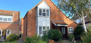 2 bedroom detached house for sale