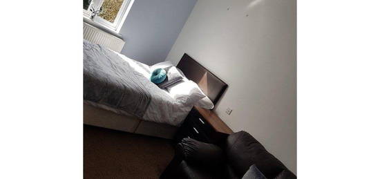 Room to rent in Oak Tree Lane, Selly Oak, Birmingham B29