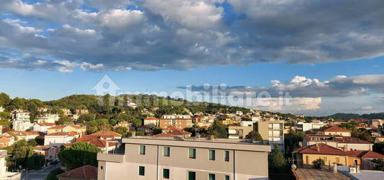 Attico via Luciano la Marca 30, Piazzale Giosuè Carducci, Pesaro