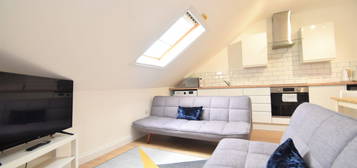 2 bed flat to rent