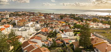 Encantador Andar de Moradia com Vista para o Mar na Parede, Cascais